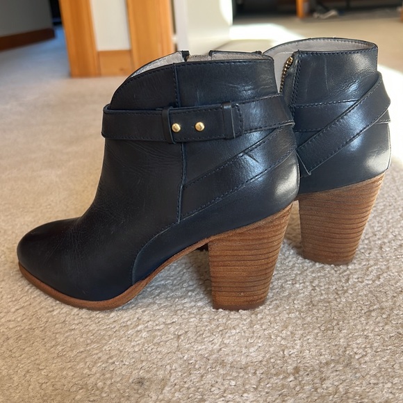 Boden Stratford booties. - Picture 4 of 8